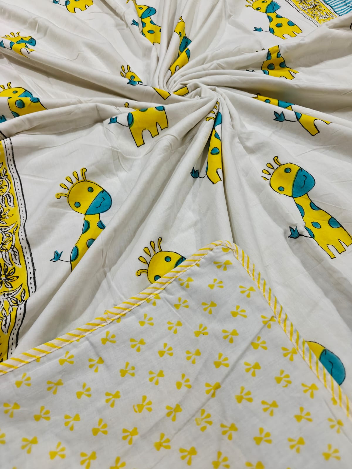 Reversible Handblock Printed Mulmul Baby Dohar - Sunny Giraffe