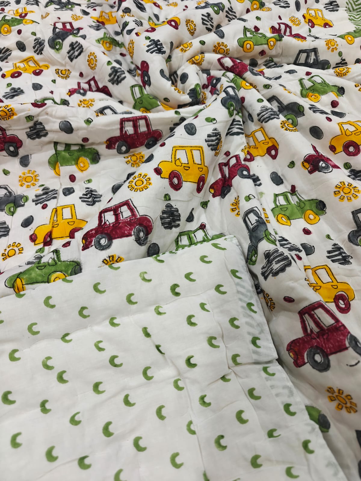 Handblock Printed Mulmul Baby Quilt - Traffic Parade