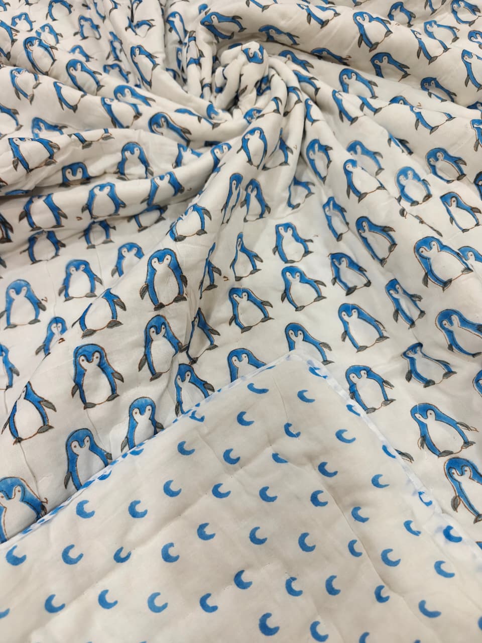 Handblock Printed Mulmul Baby Quilt - Polar Pals
