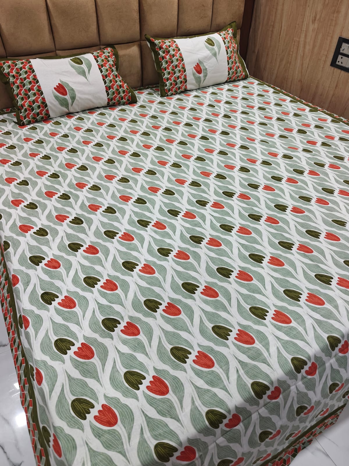 100% Cotton 250 TC King Bedsheet