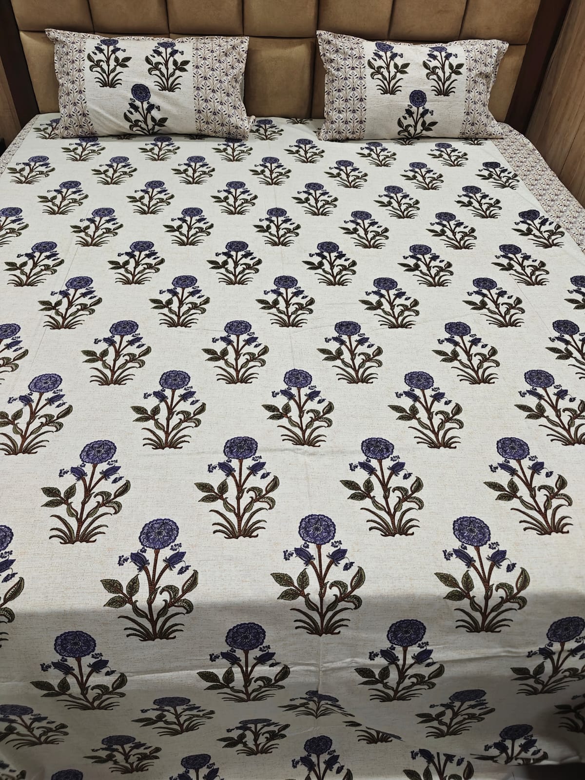 100% Cotton 250 TC King Bedsheet