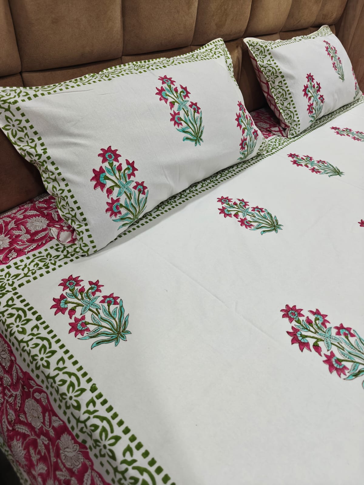 Handblock Printed 100% Cotton 250 TC King Bedsheet Set with 2 Pillow Covers - Meher Bagh