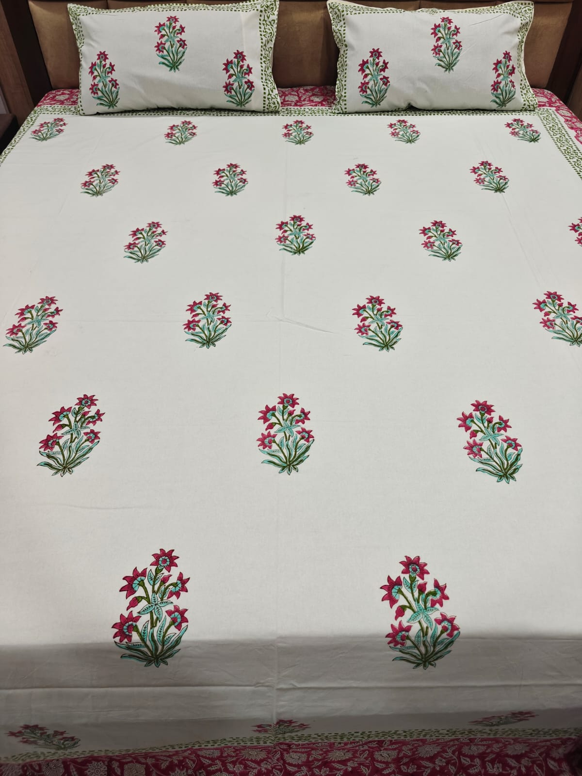 Handblock Printed 100% Cotton 250 TC King Bedsheet Set with 2 Pillow Covers - Meher Bagh