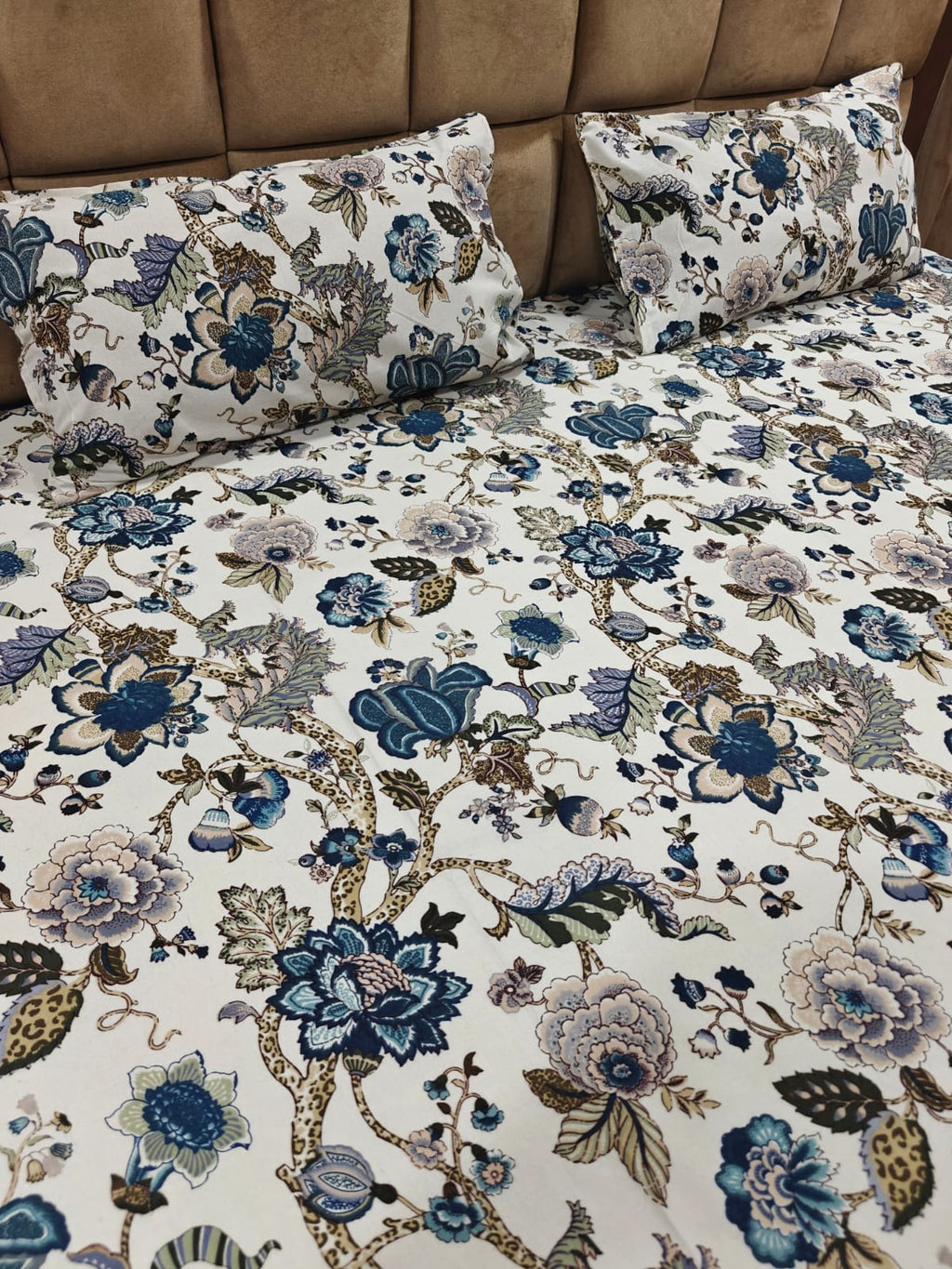 Anokhi Floral 100% Cotton King Bedsheet Set with 2 Pillow Covers
