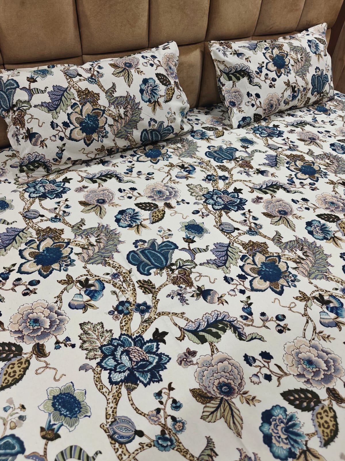 Anokhi Floral 100% Cotton King Bedsheet Set with 2 Pillow Covers