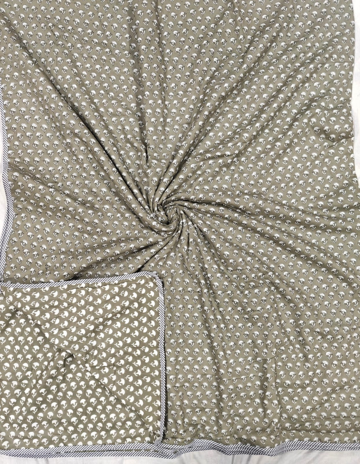 Tulip Collection Reversible Mulmul Double Dohar