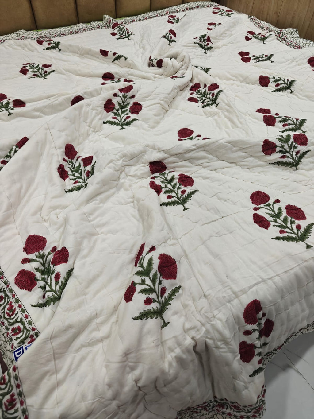 Premium Reversible Handblock Printed Mulmul King Quilt - Mehrun Bagh