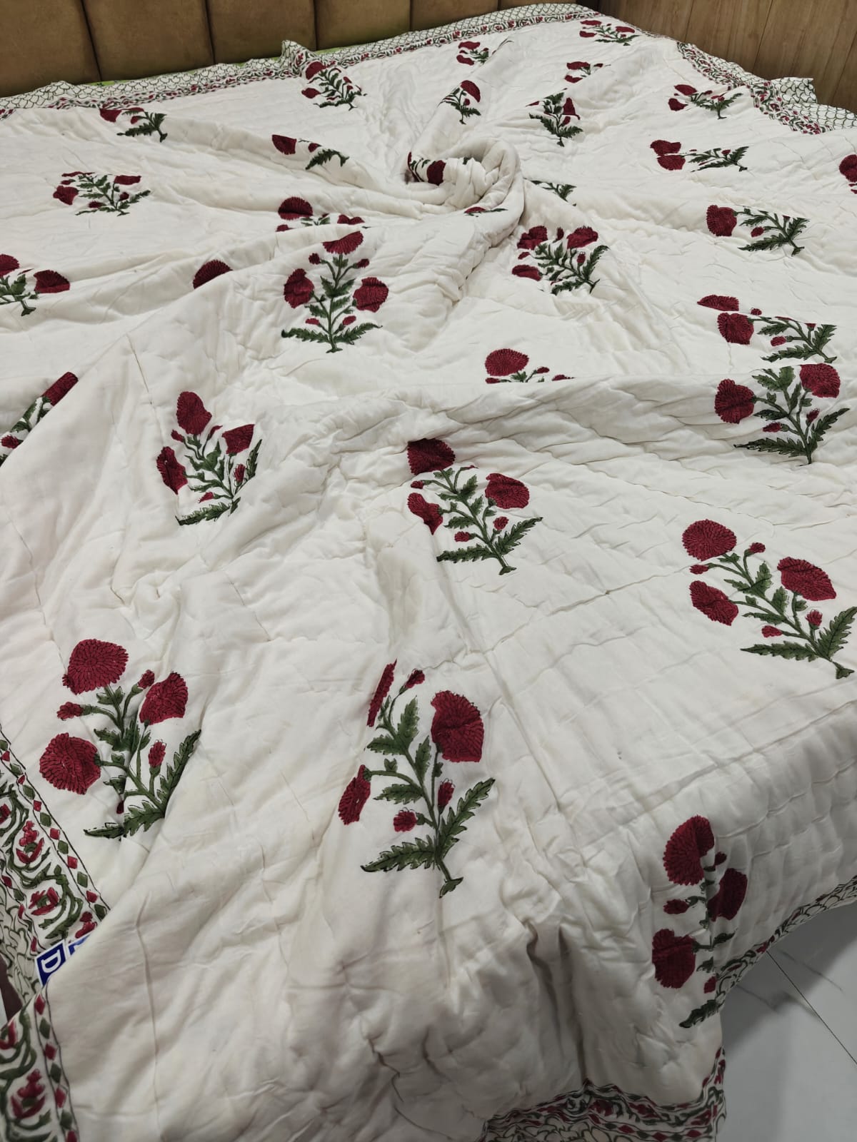 Premium Reversible Handblock Printed Mulmul King Quilt - Mehrun Bagh