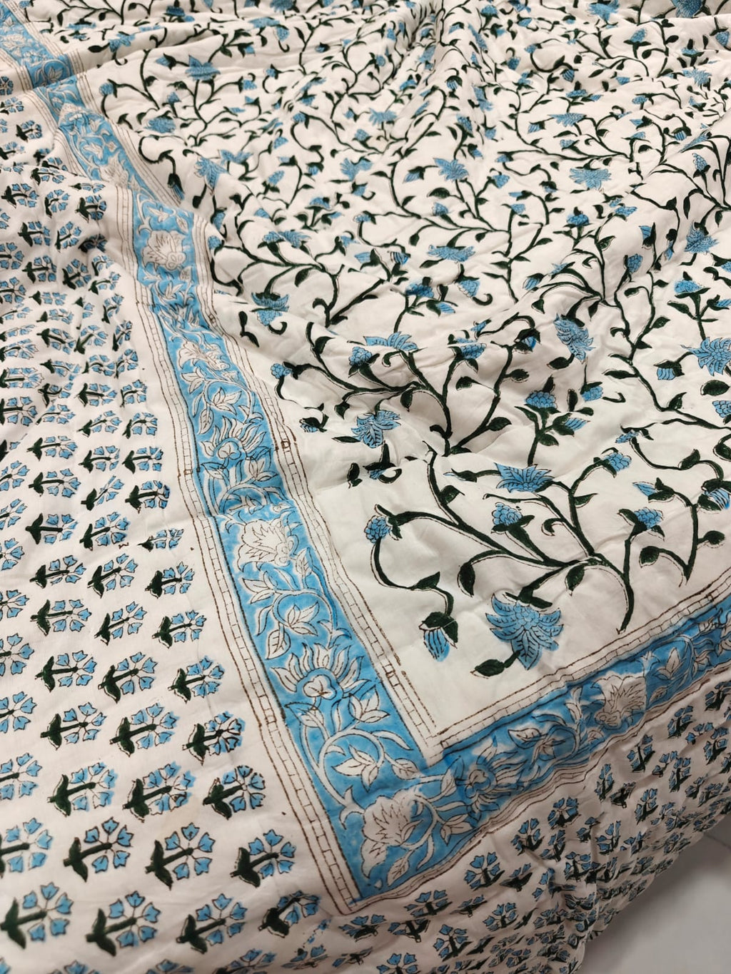 Premium Reversible Handblock Printed Mulmul King Quilt - Neel Jharokha