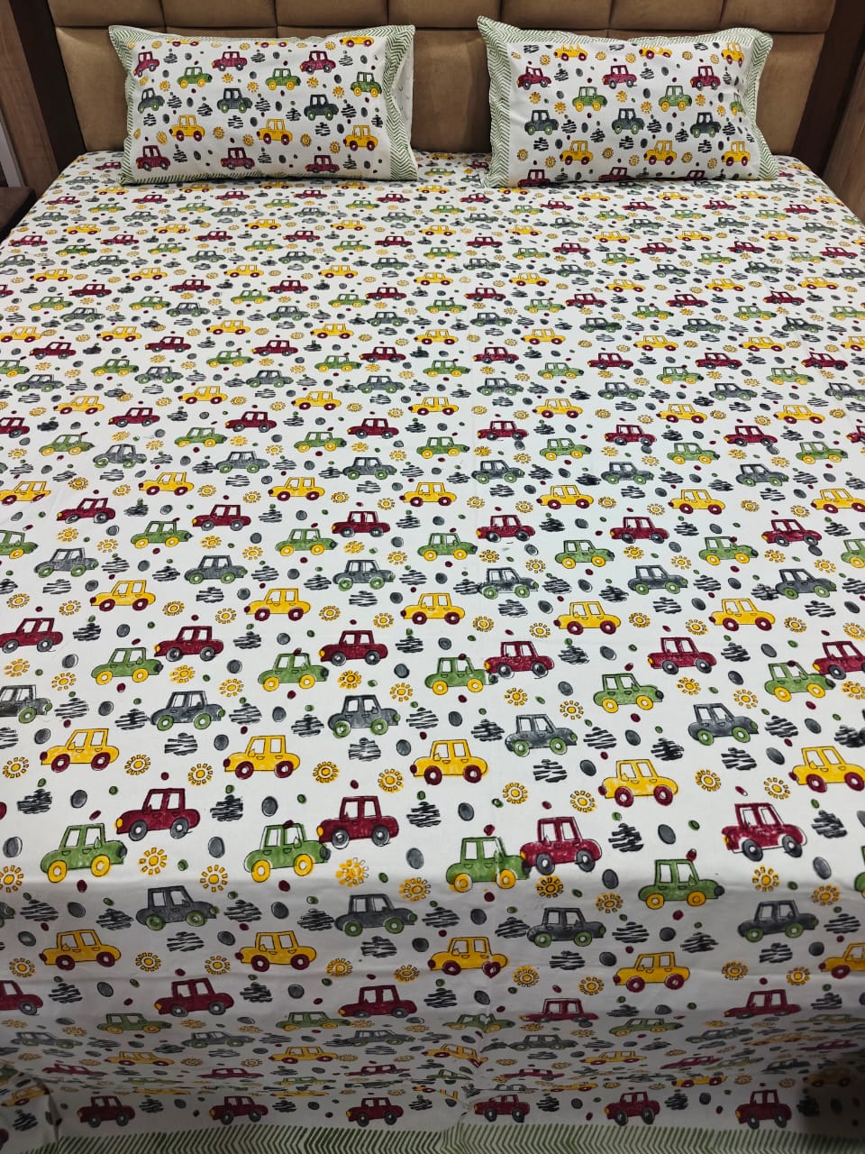 Kids 100% Cotton 250 TC King Bedsheet Set - Traffic Parade