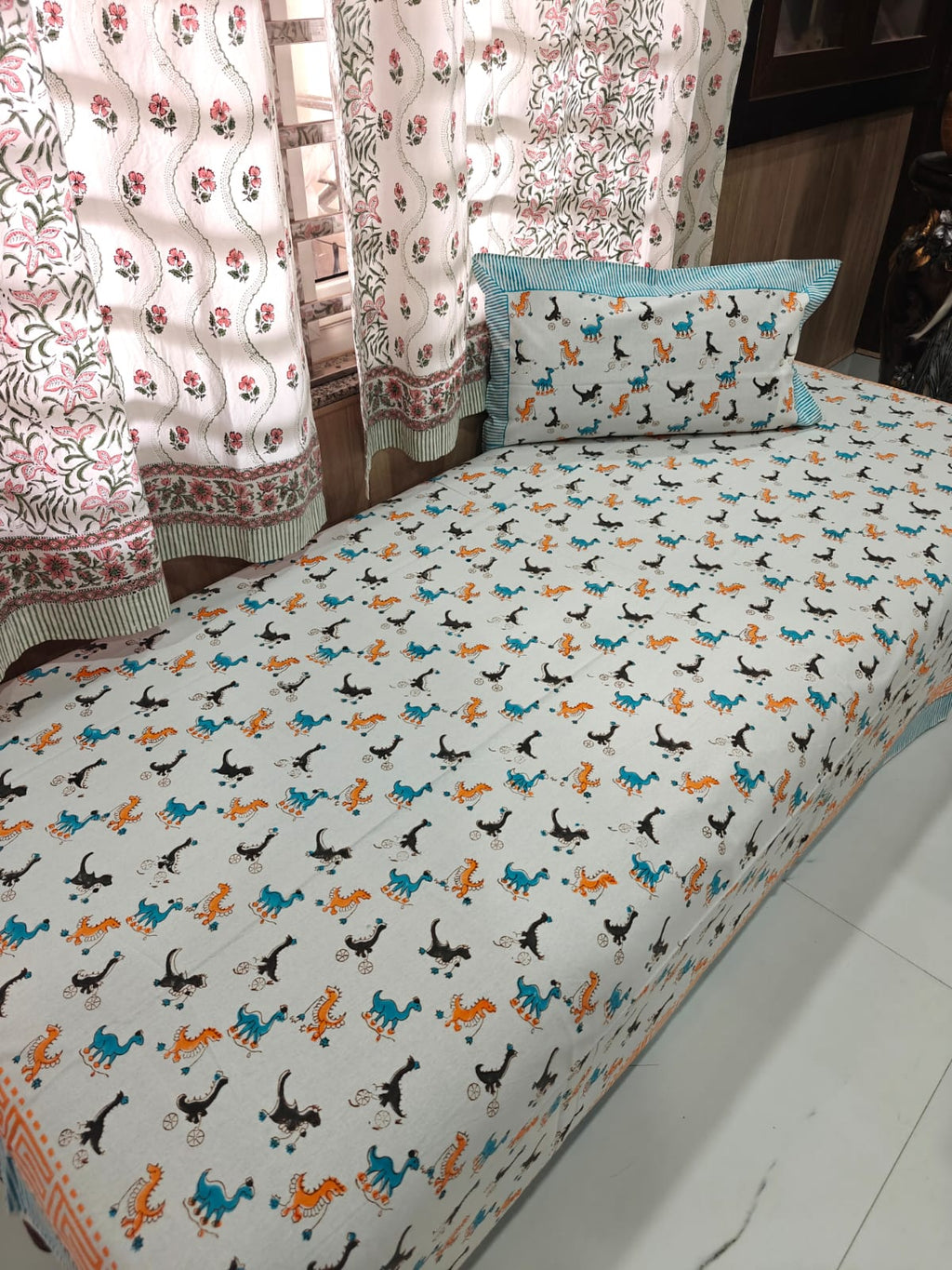 Handblock Printed Cotton Kids Single Bedsheet - Dino Dash