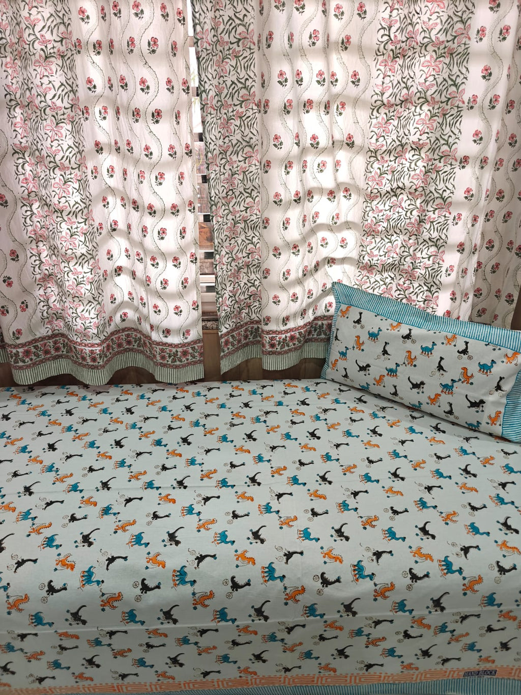 Handblock Printed Cotton Kids Single Bedsheet - Dino Dash