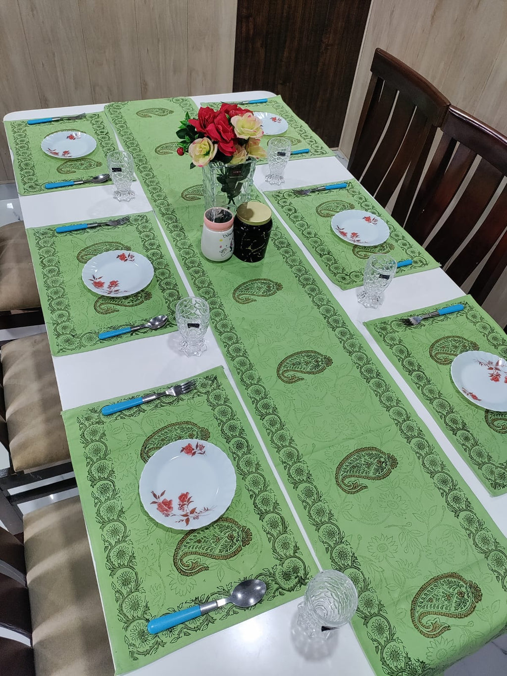 Handblock Printed Table Runner & Mat Set – 7 Pieces