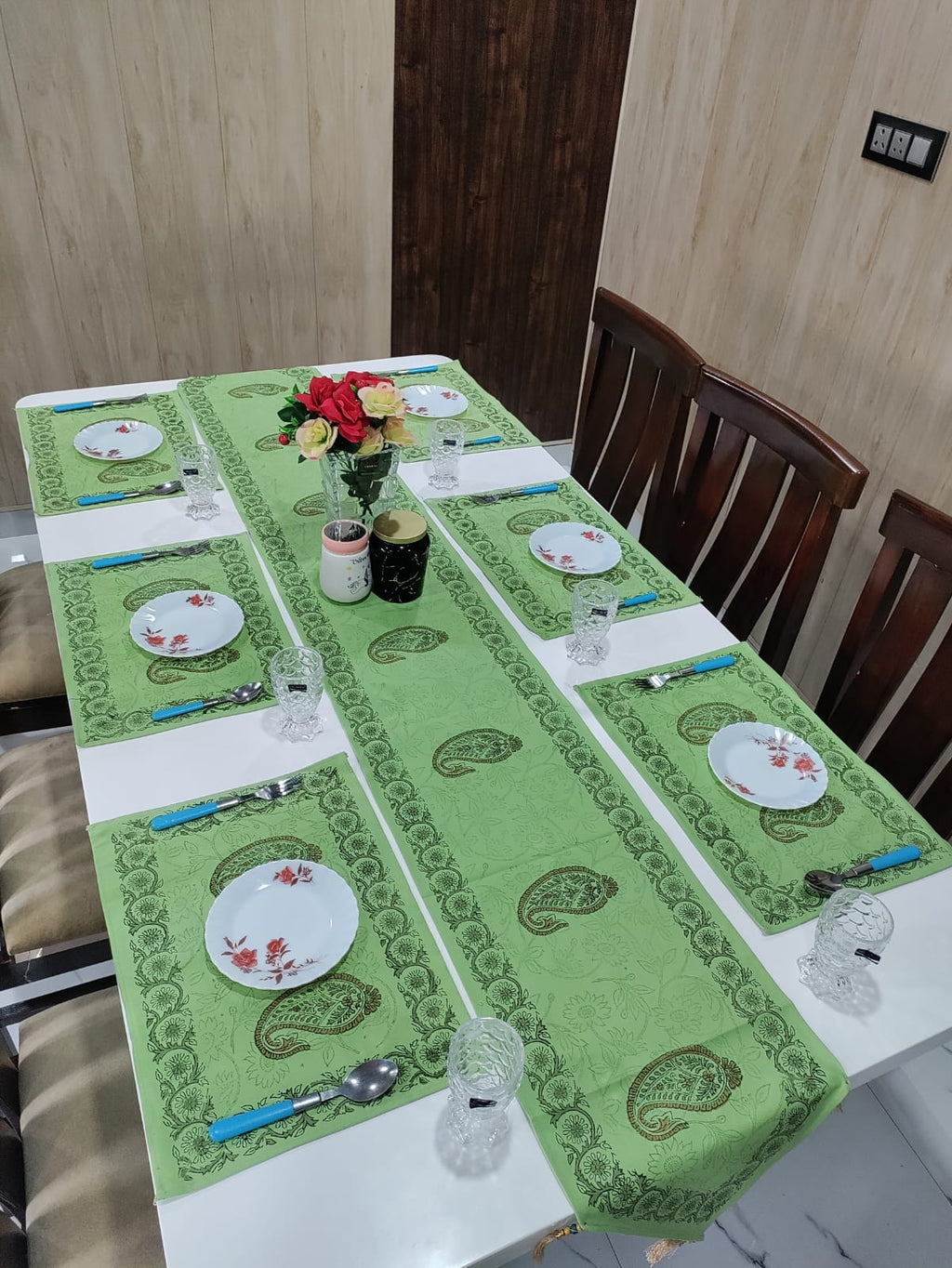 Handblock Printed Table Runner & Mat Set – 7 Pieces