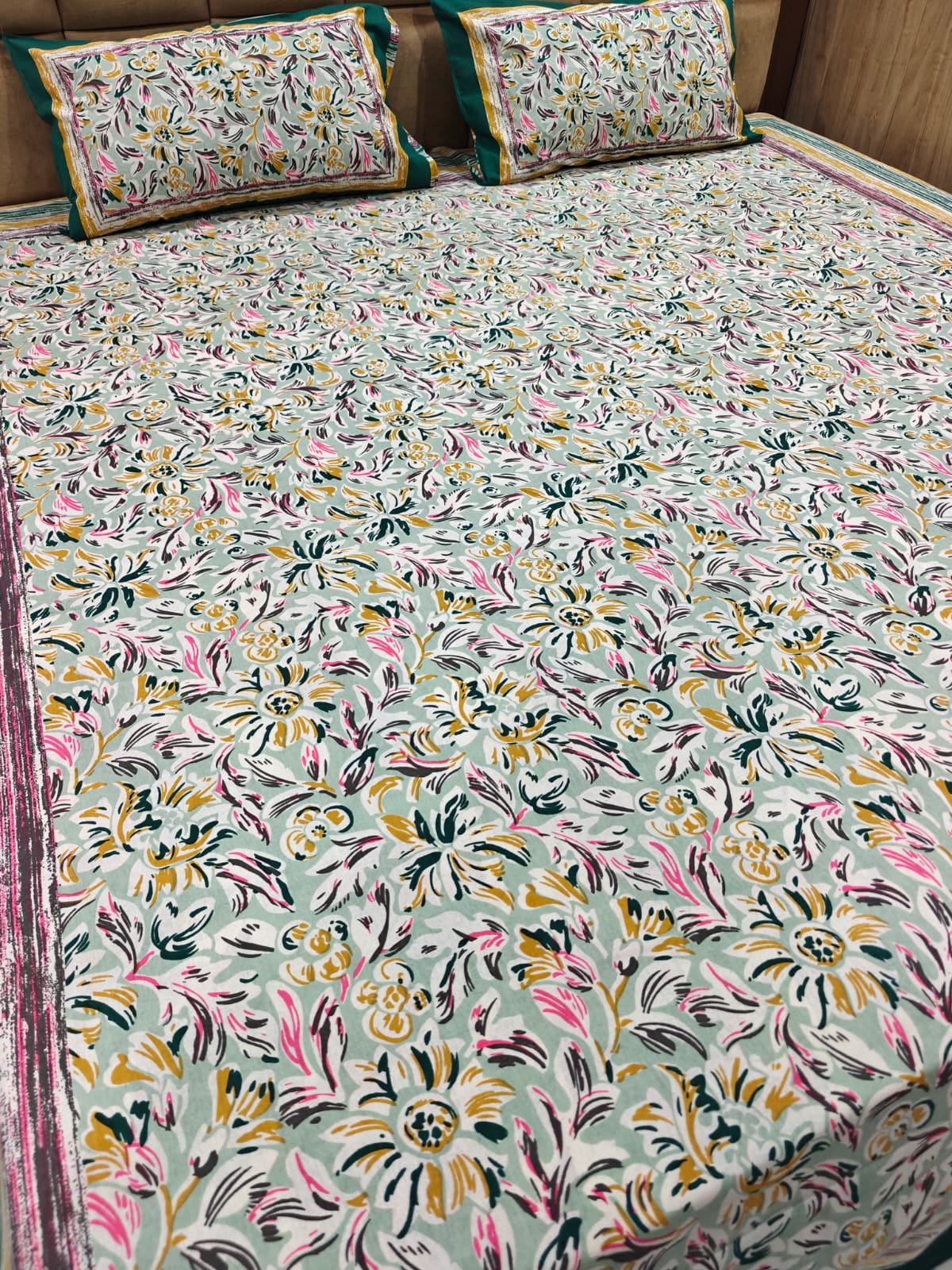 100% Cotton Queen Bedsheet