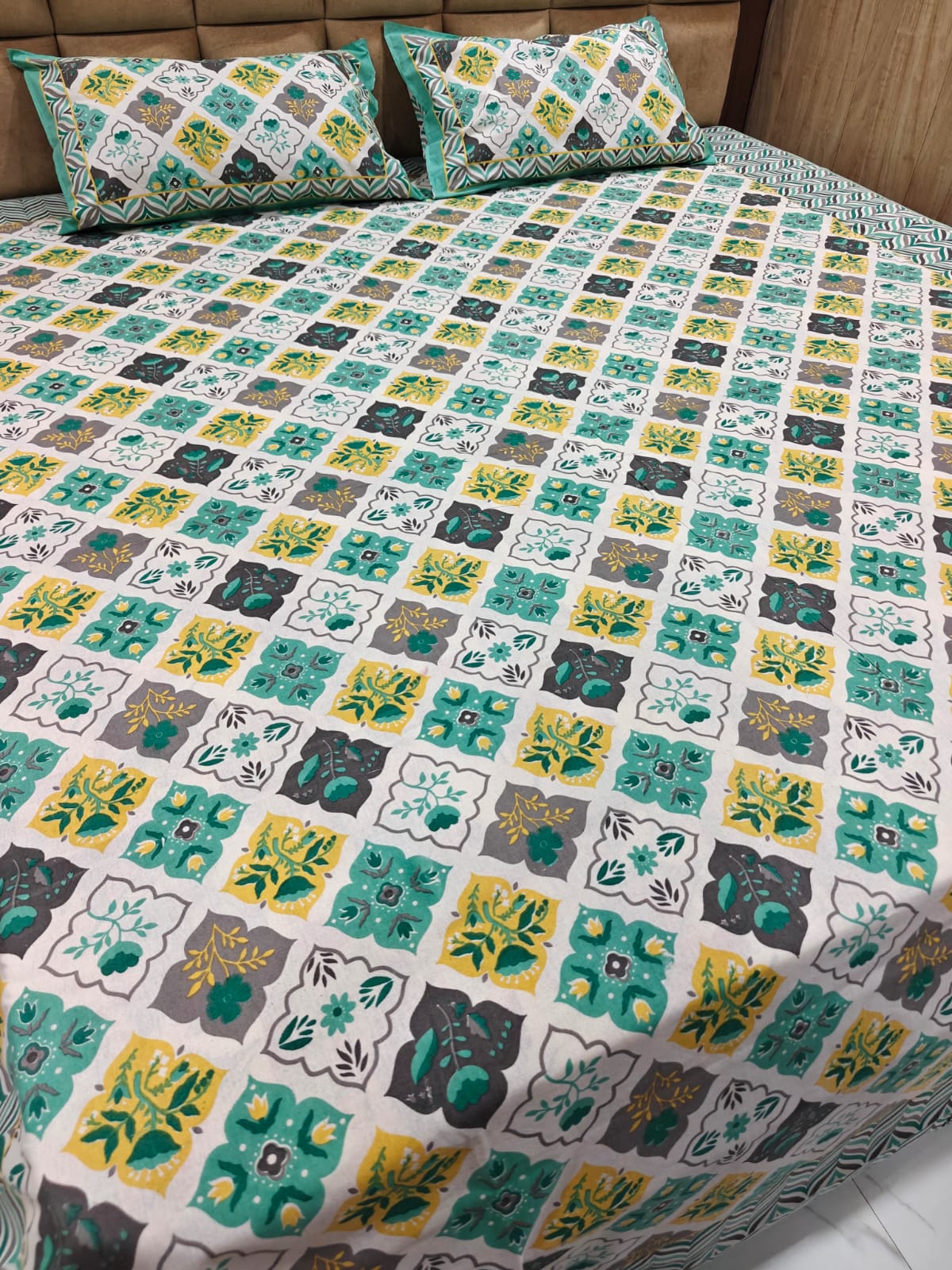 100% Cotton Queen Bedsheet