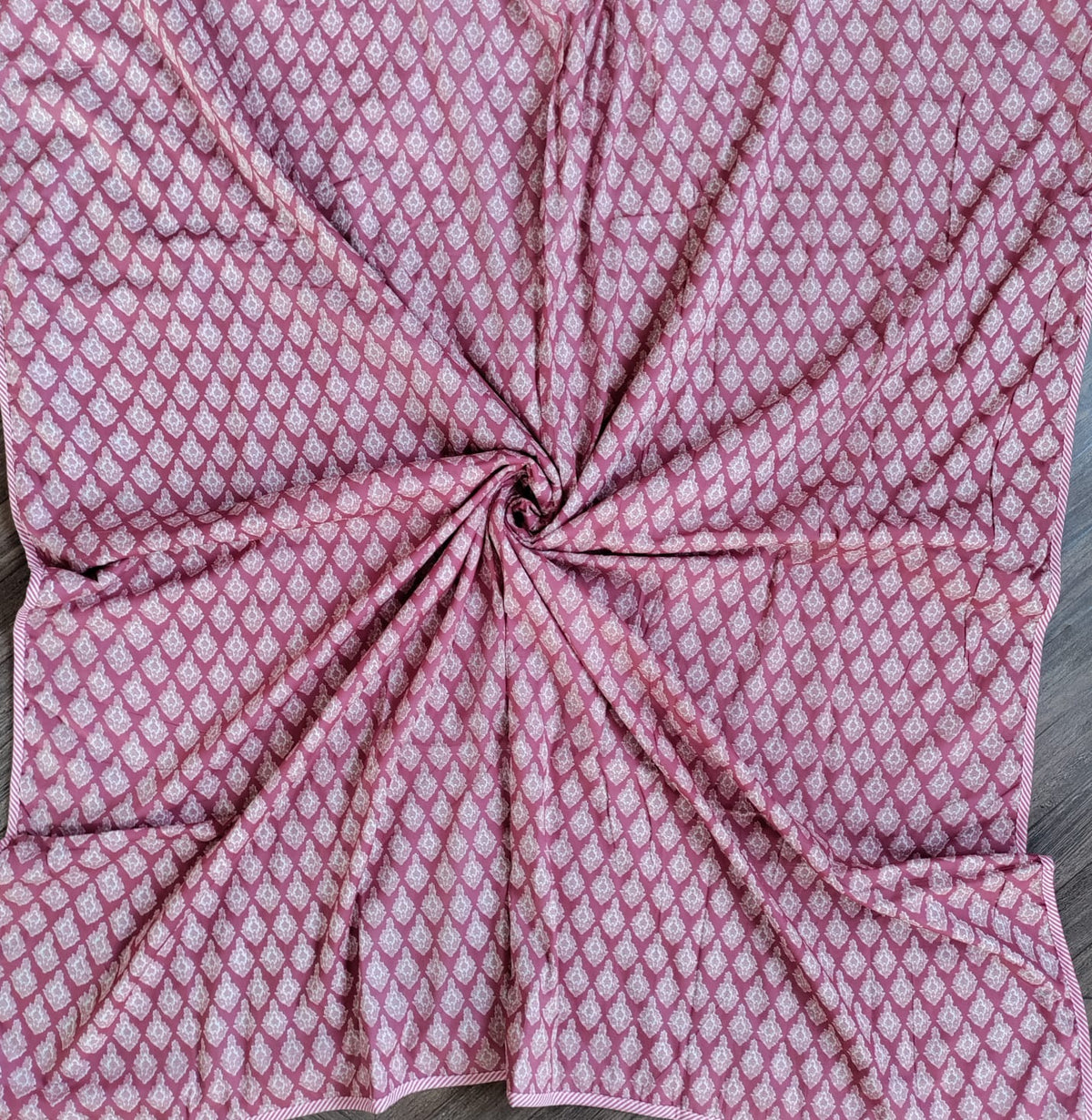 Tulip Collection Reversible Mulmul Single Dohar