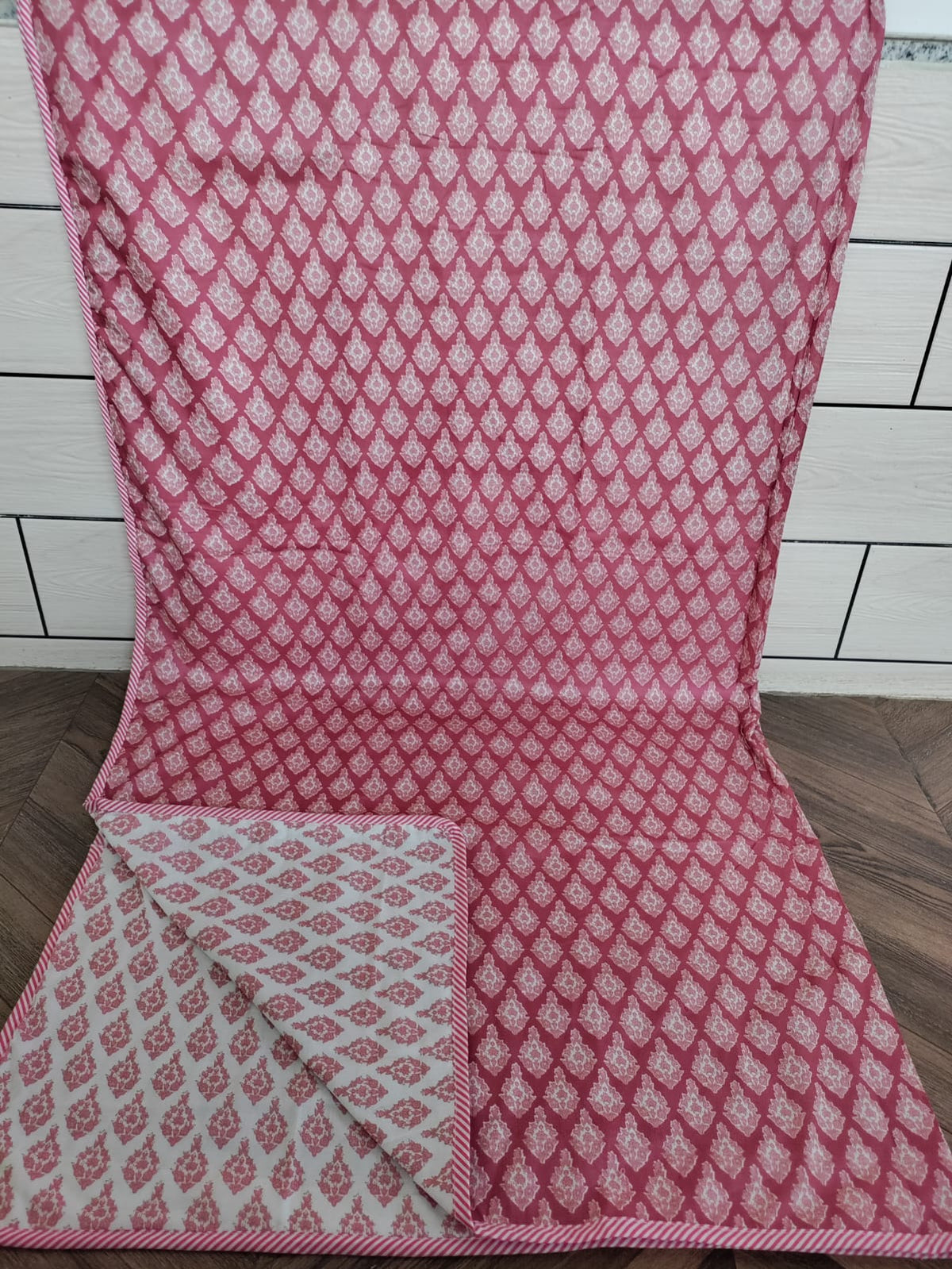 Tulip Collection Reversible Mulmul Single Dohar