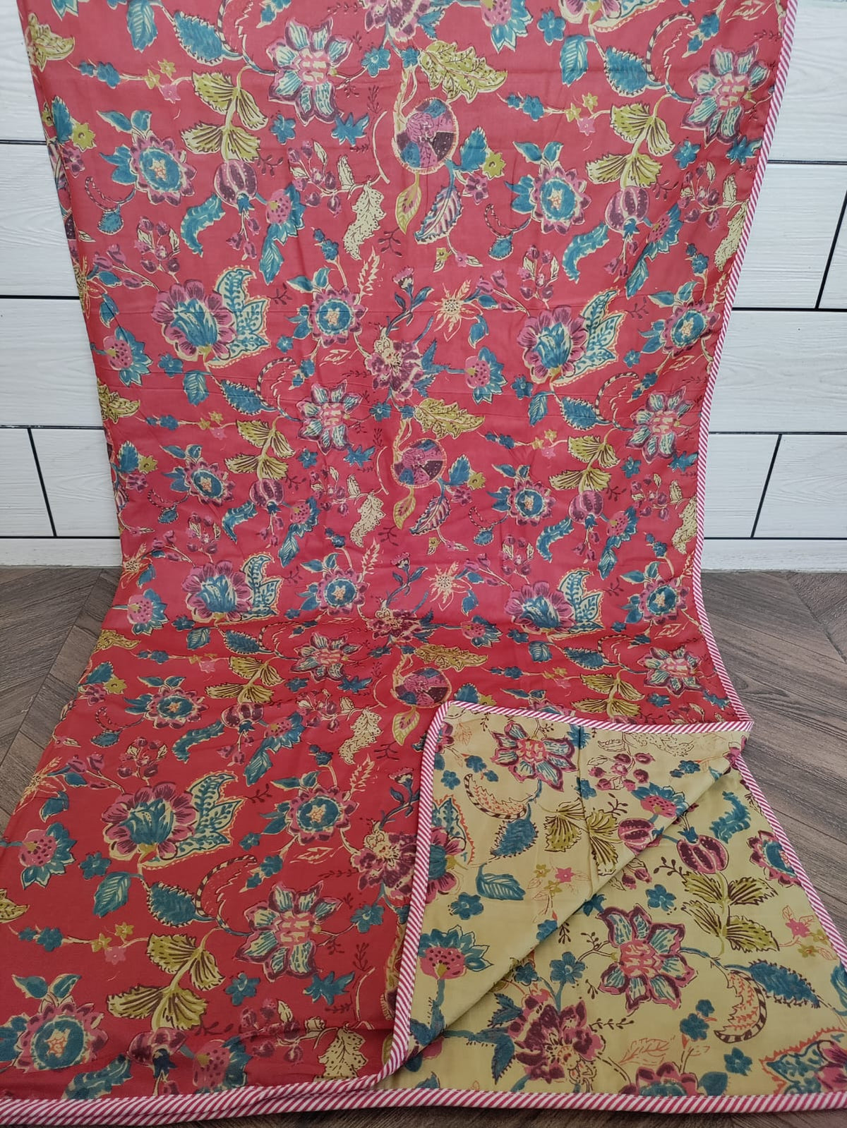 Tulip Collection Reversible Mulmul Single Dohar