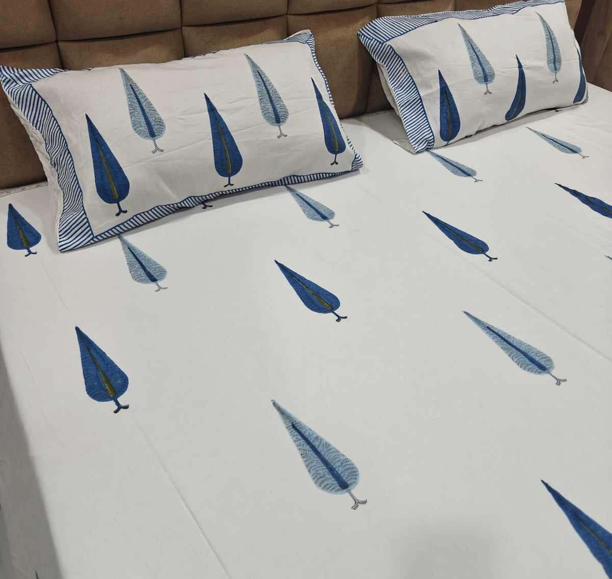 Super Premium Handblock Percale Cotton Super King Bedsheet Set - Neel Pankh