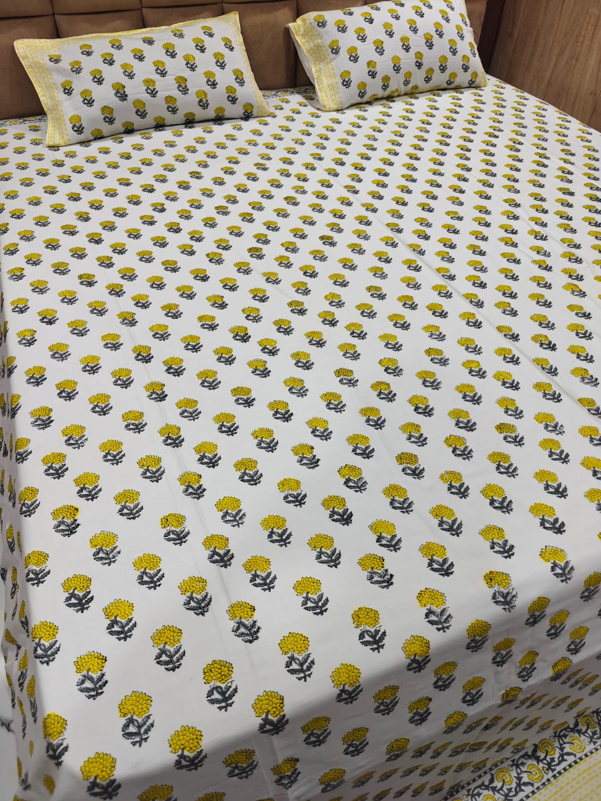 Super Premium Handblock Percale Cotton Super King Bedsheet Set - Genda Noor