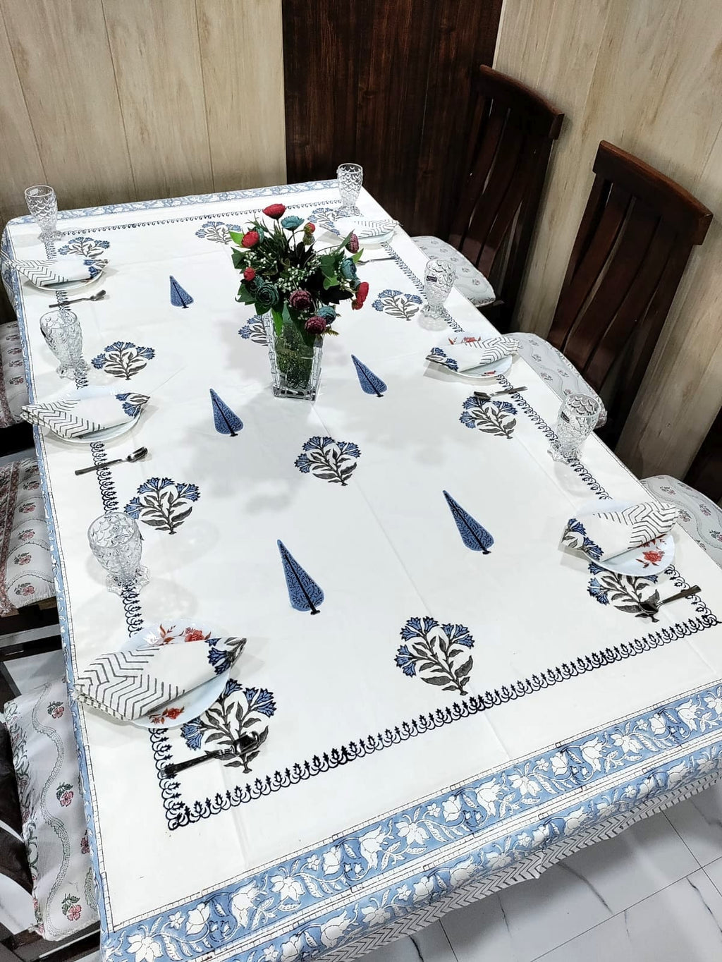 Handblock Printed Cotton Dining Table Cover & 6 Napkin Set - Neel Rekha