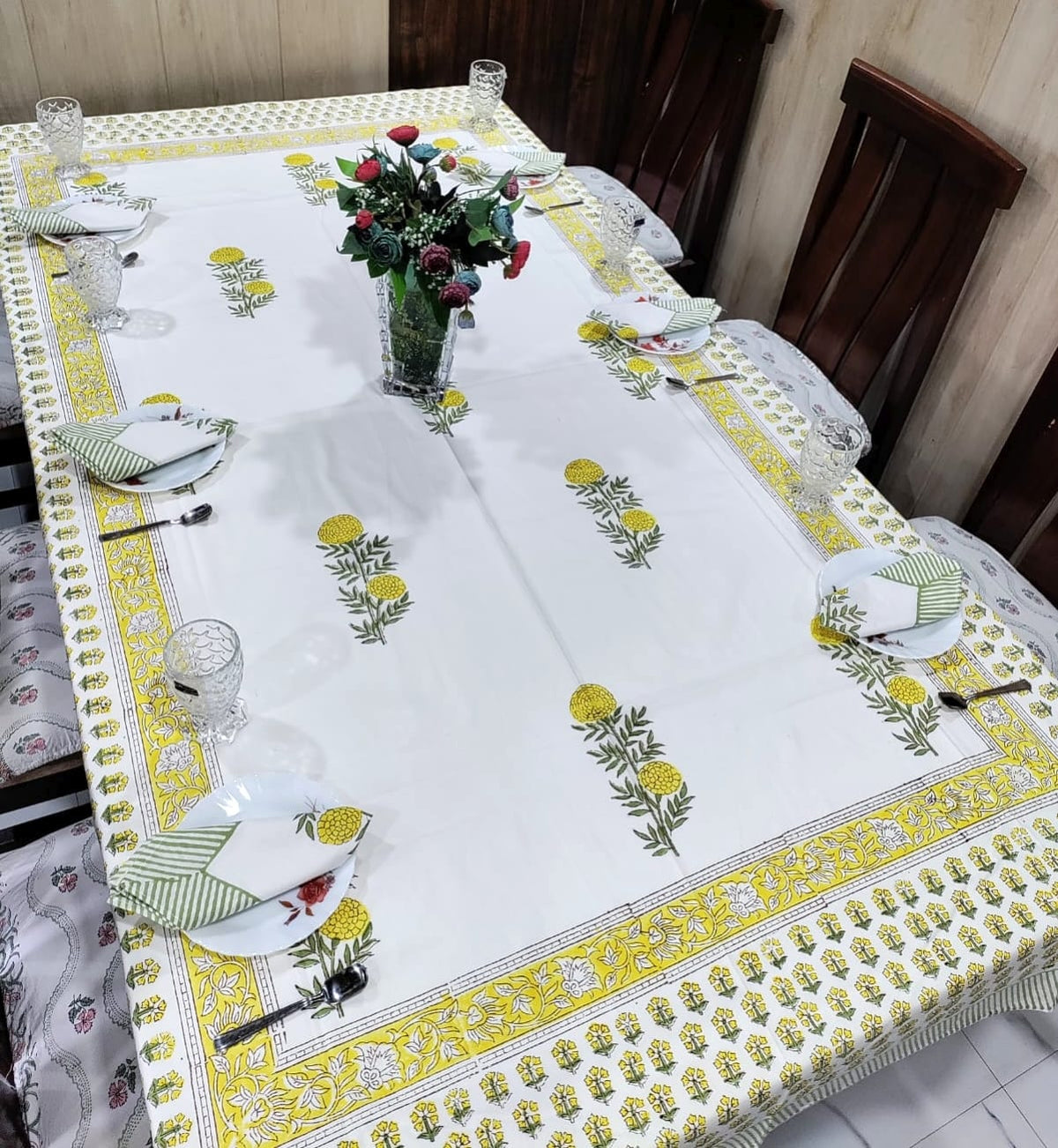 Handblock Printed Cotton Dining Table Cover & 6 Napkin Set - Sunehri Genda