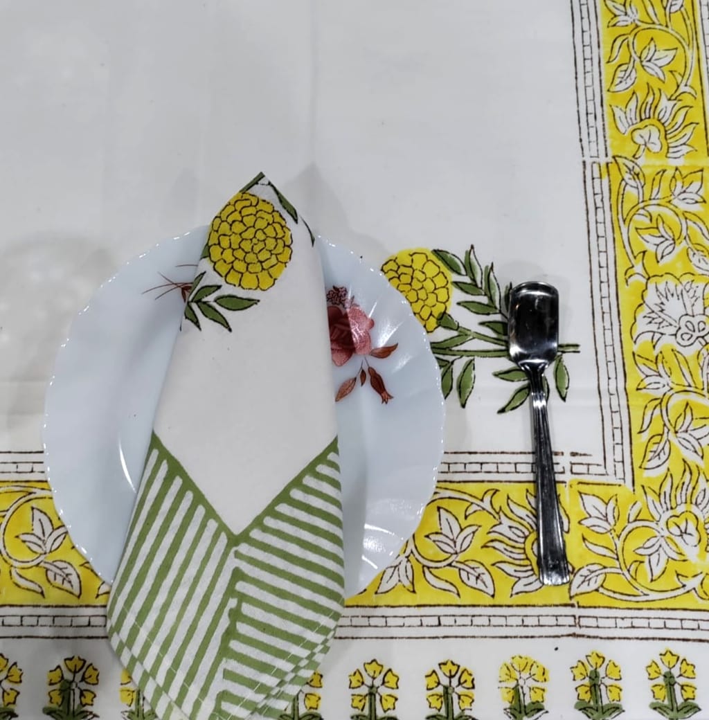 Handblock Printed Cotton Dining Table Cover & 6 Napkin Set - Sunehri Genda